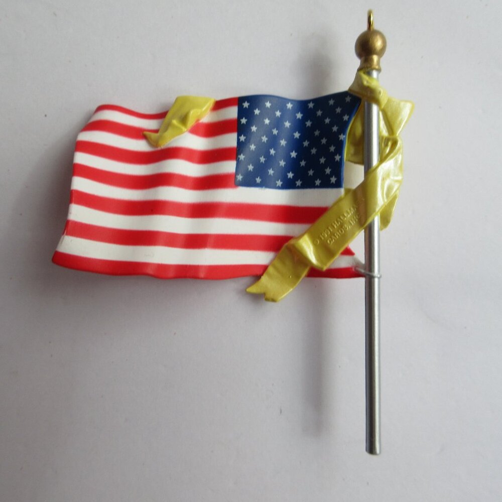 USA God Bless America Glass Christmas Ornament & Avon Patriotic Flag Lot of 4 - Picture 14 of 15
